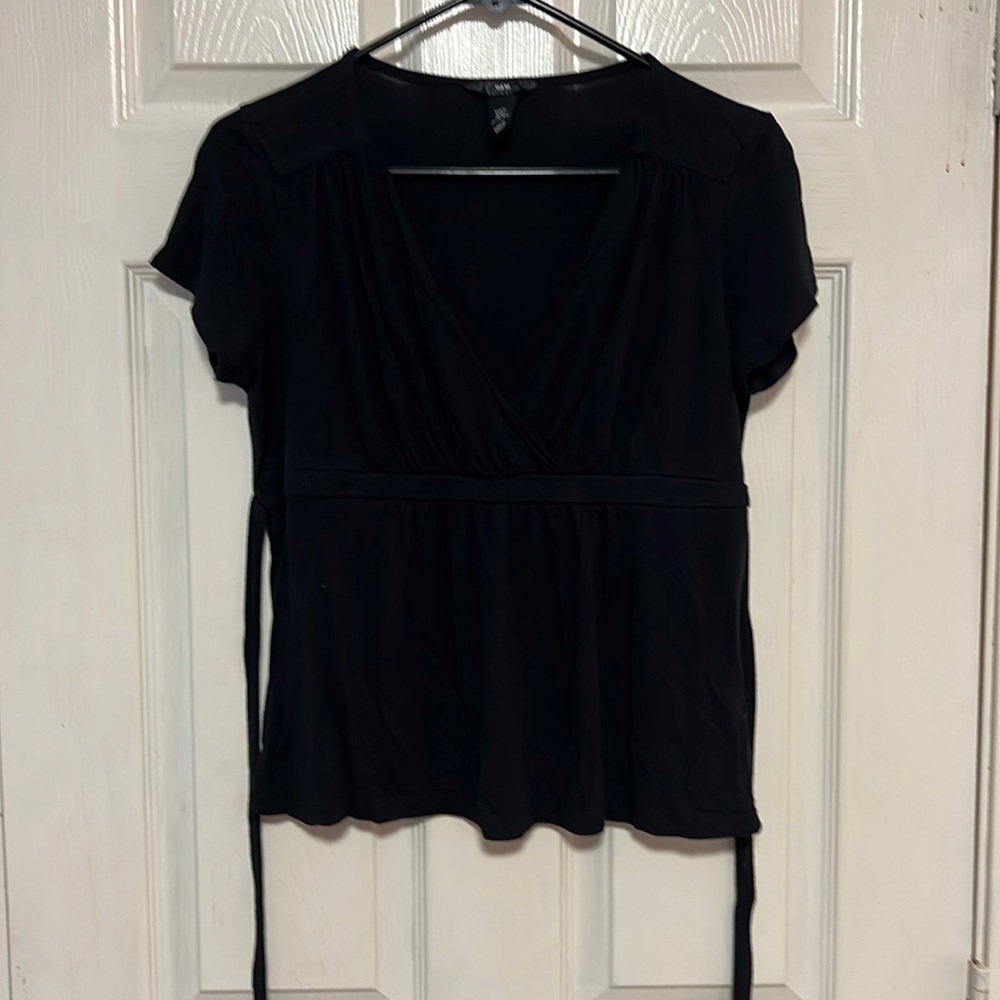 H&M black tie back shirt size M